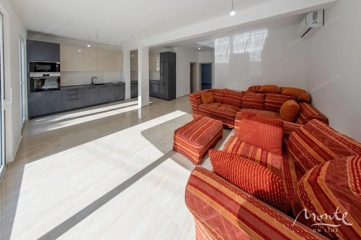 Sale, two bedroom apartment, 66m², Đenovići, Herceg Novi