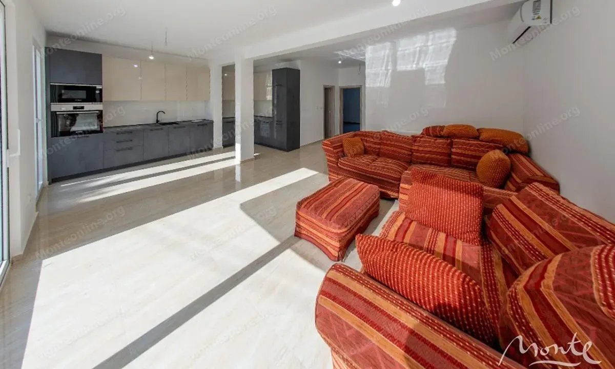 Sale, two bedroom apartment, 66m², Đenovići, Herceg Novi