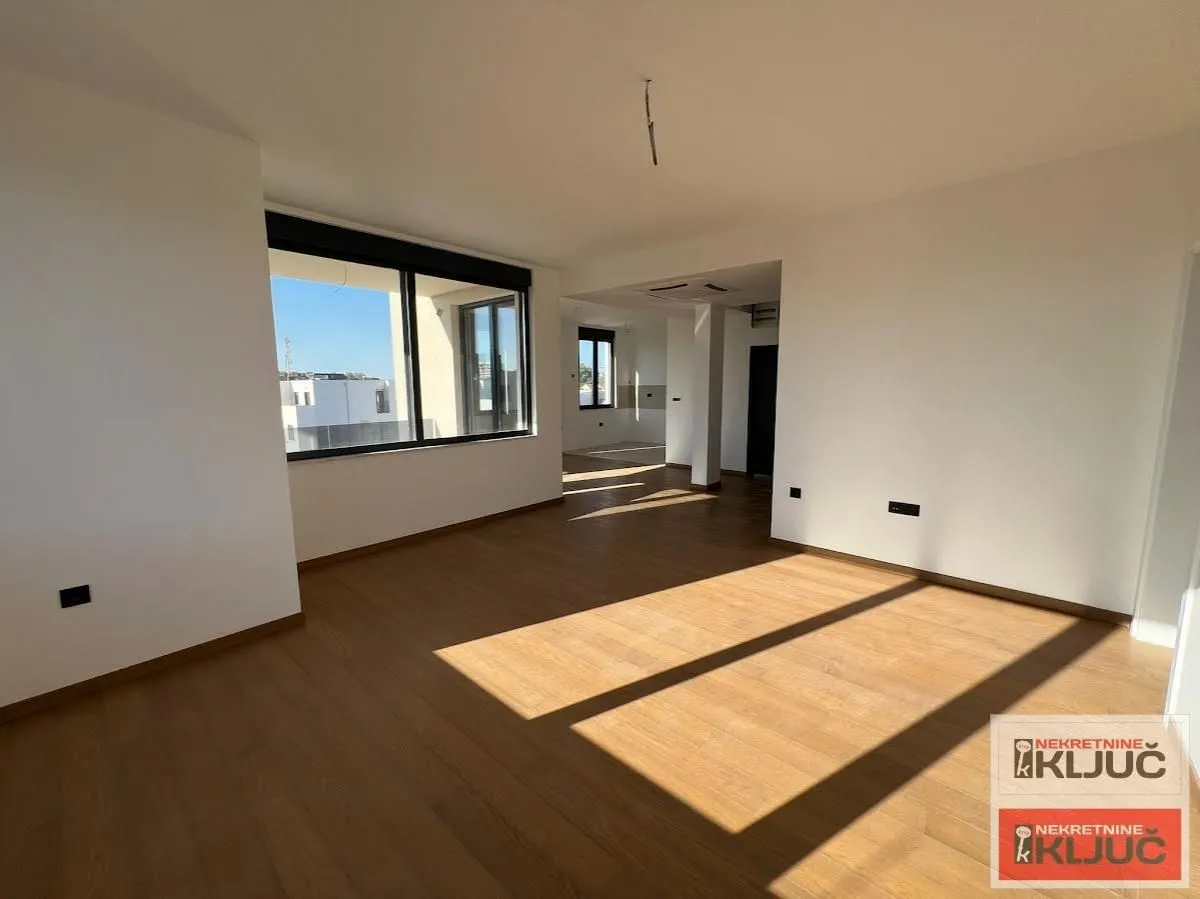 Prodaja, stan, 142m², Telep, Novi Sad Sve Podlokacije