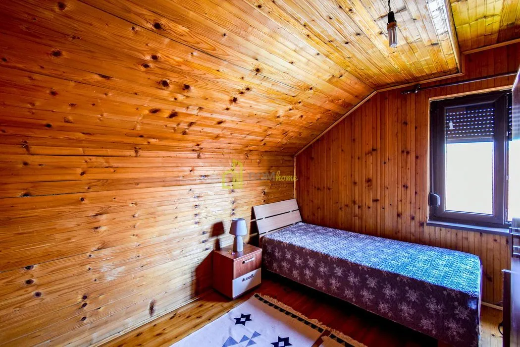 Sale, house, 370m², Tološi, Podgorica