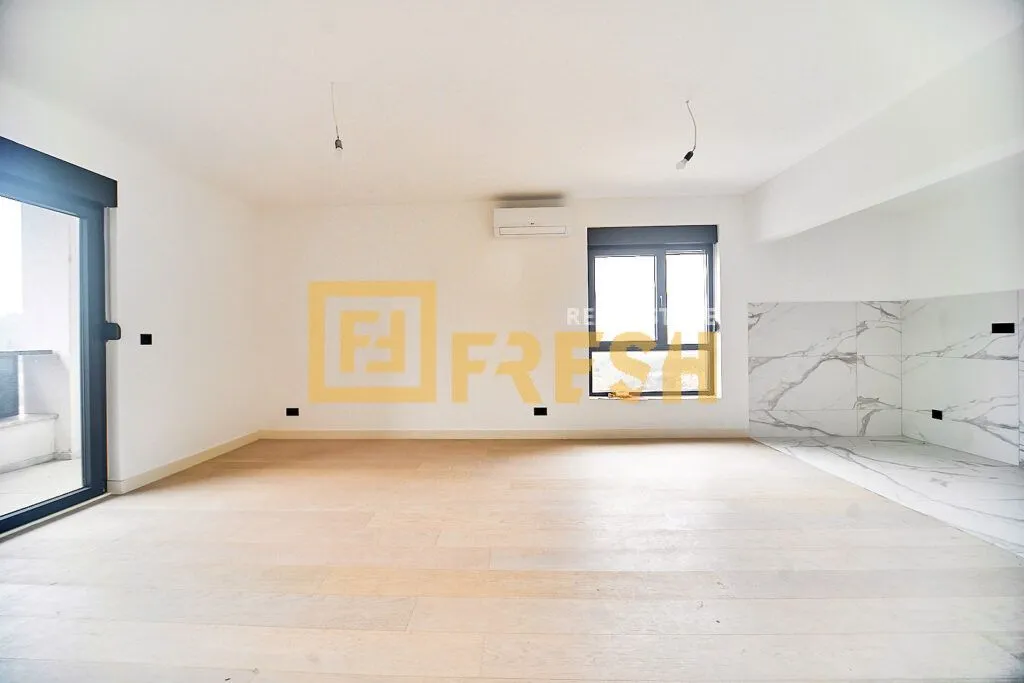 Prodaja, dvosoban stan, 69m², Krivi Most, Podgorica