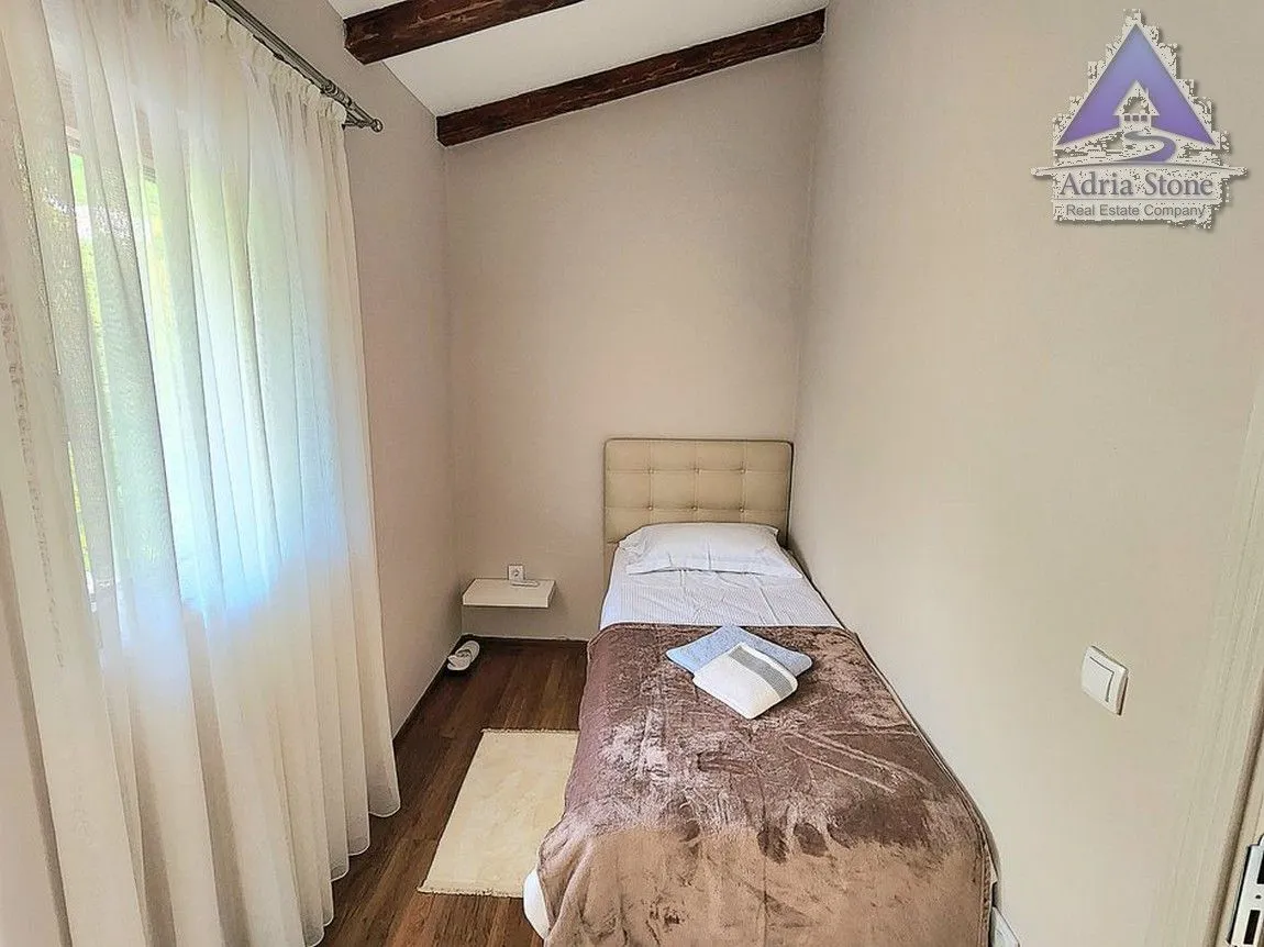 Sale, house, 201m², Kuljače, Budva