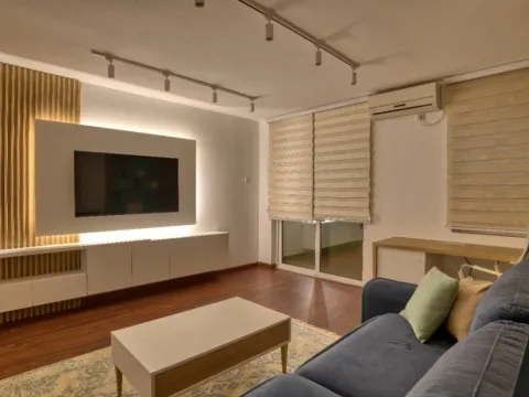 Rent, two bedroom apartment, 64m², Petrovac, Budva - image 10