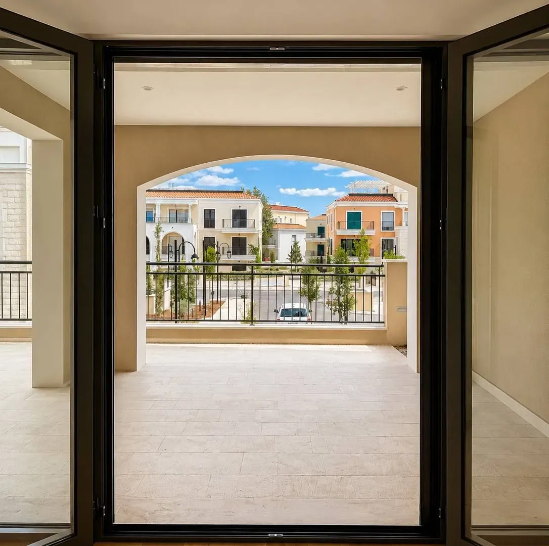 Prodaja, dvosoban stan, 90m², Luštica Bay, Tivat