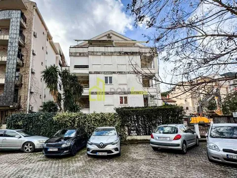 Prodaja, trosoban stan, 69m², Budva, Crna Gora - image 14