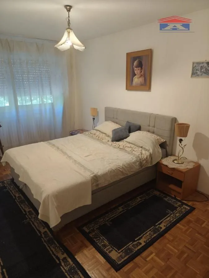 Izdavanje, trosoban stan, 80m², Novo naselje, Novi Sad