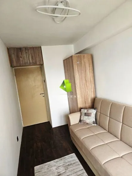 Prodaja, trosoban stan, 70m², Medijana, Niš