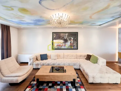 Prodaja, kuća, 255m², Vranići, Podgorica - image 22