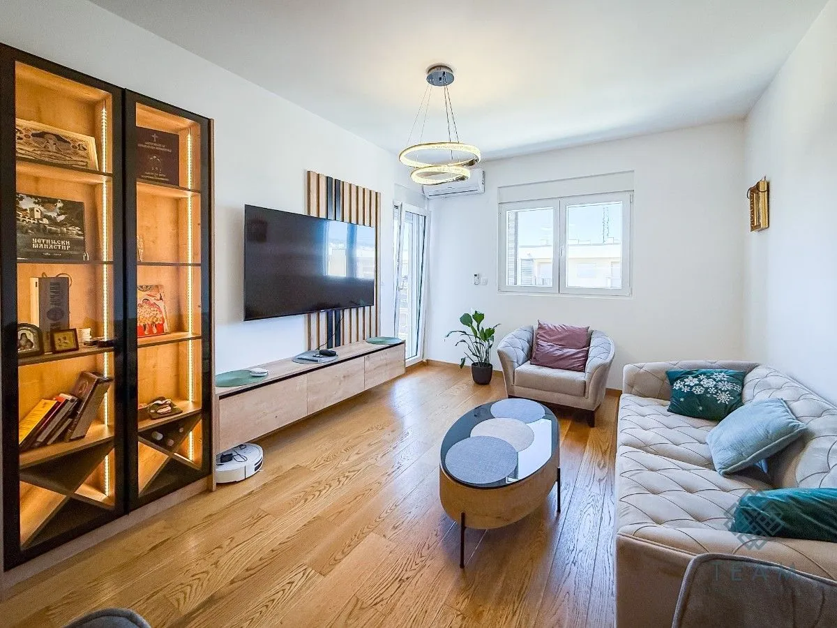 Prodaja, jednosoban stan, 45m², New City, Podgorica