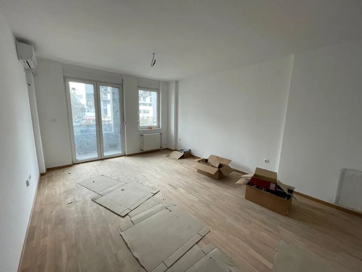 Prodaja, trosoban stan, 73m², Adamovićevo Naselje, Novi Sad Sve Podlokacije