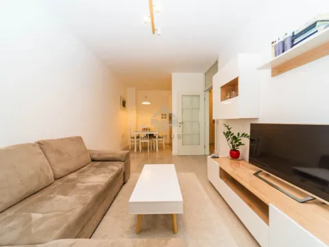 Rent, one bedroom apartment, 50m², Autobuska stanica, Podgorica - image 2