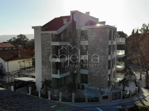 Prodaja, stan, 40m², Tivat, Crna Gora - image 2