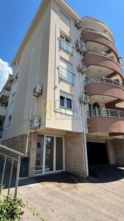 Rent, two bedroom apartment, 56m², Lazi, Budva