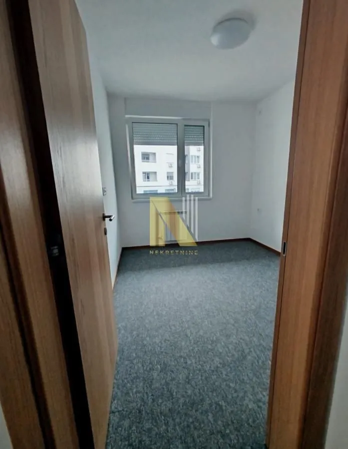 Rent, office space, 61m², Adamovićevo Naselje, Novi Sad Sve Podlokacije