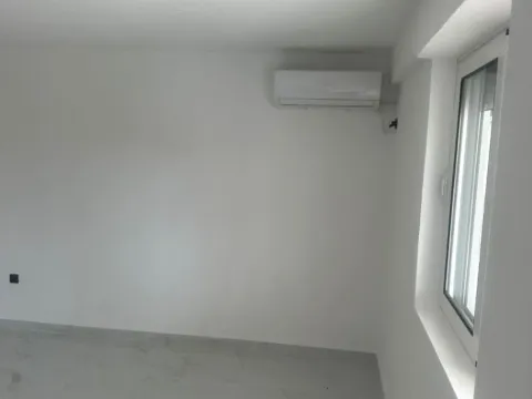 Sale, studio apartment, 30m², Dobre Vode, Bar