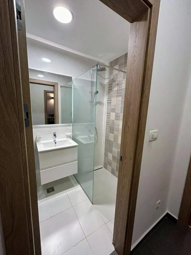 Izdavanje, jednosoban stan, 54m², Master Kvart, Podgorica