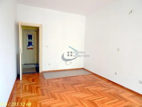 Izdavanje, četvorosoban stan, 130m², Profesorska Kolonija, Palilula Sve Podlokacije - image 11