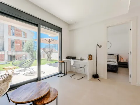Izdavanje, kuća, 159m², Reževići, Budva - image 13