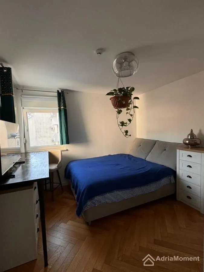 Prodaja, dvosoban stan, 68m², Centar, Tivat