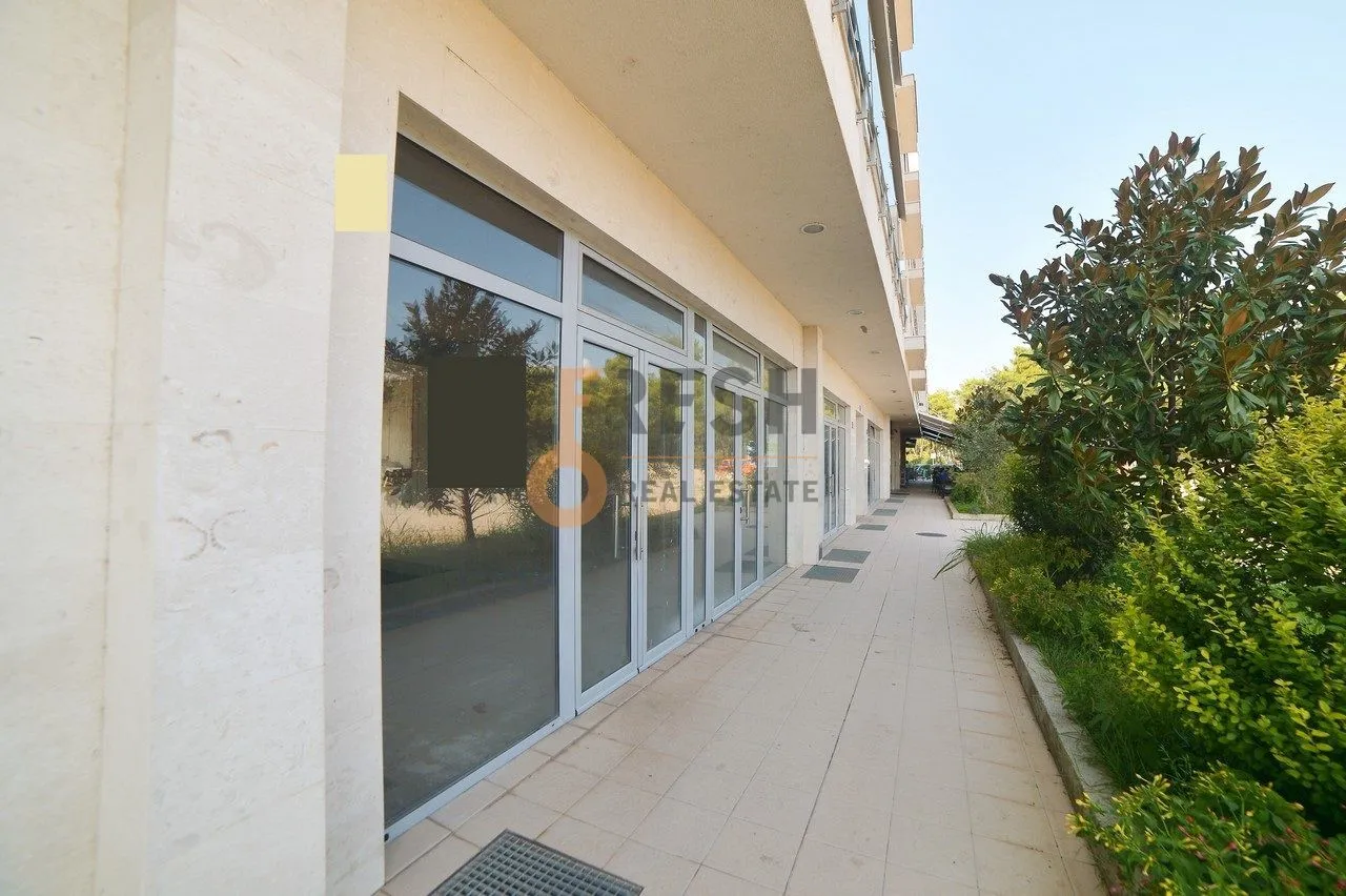 Rent, office space, 200m², Tološi, Podgorica