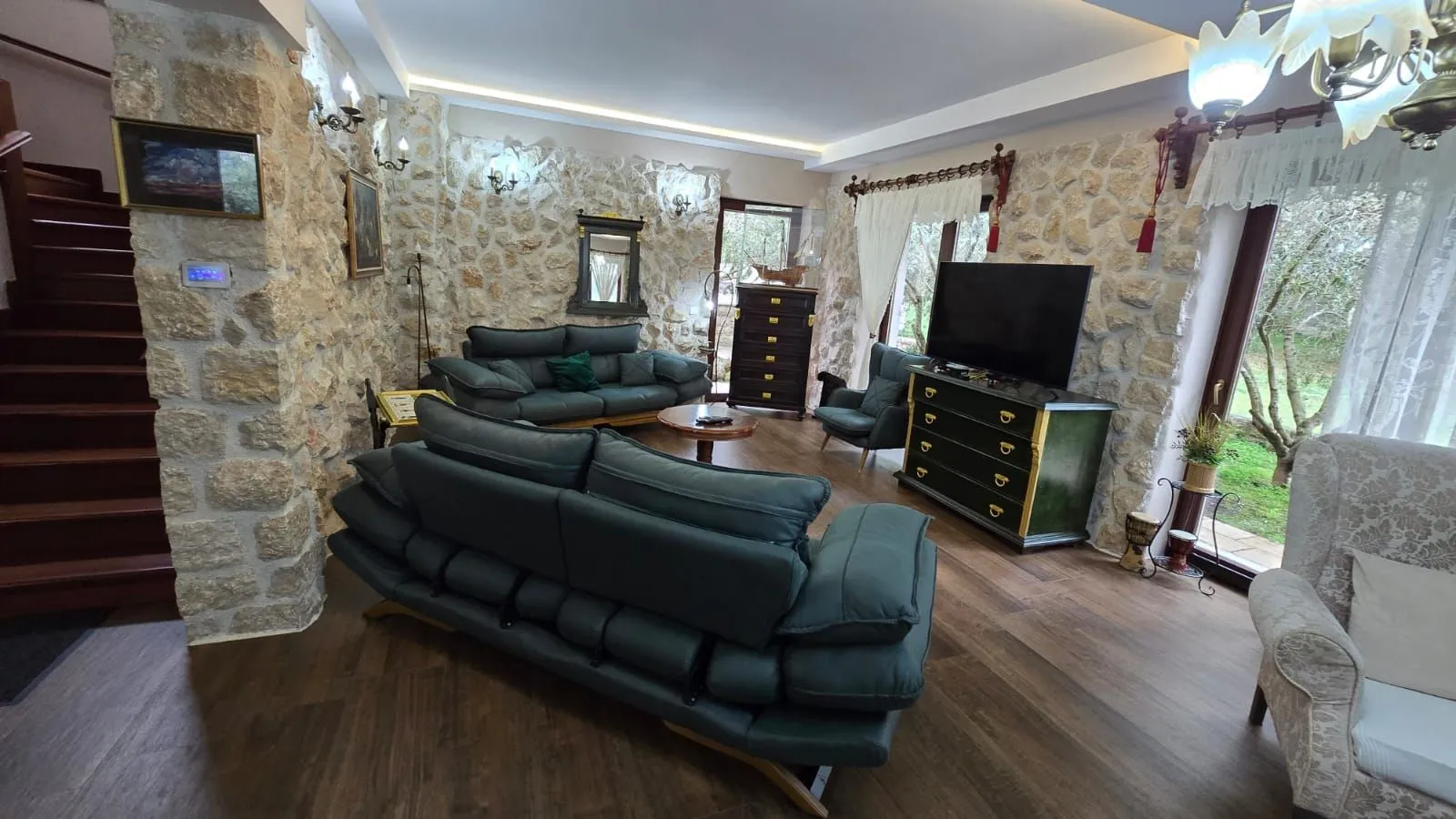 Sale, house, 650m², Prčanj, Kotor