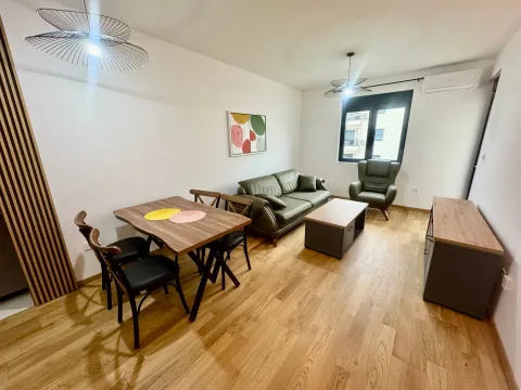 Rent, one bedroom apartment, 47m², City Kvart, Podgorica - image 2