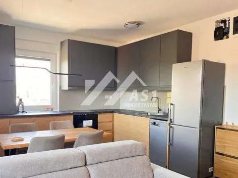 Izdavanje, trosoban stan, 63m², Salajka, Novi Sad Sve Podlokacije - image 2