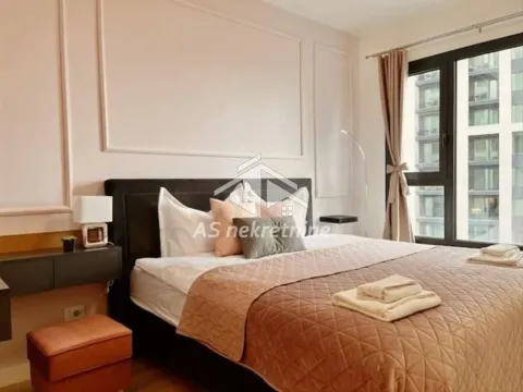 Izdavanje, trosoban stan, 75m², Savski Venac, Beograd - image 6