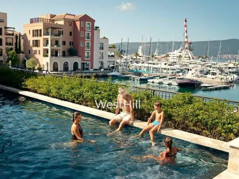 Sale, studio apartment, 45m², Porto Montenegro, Tivat - image 17