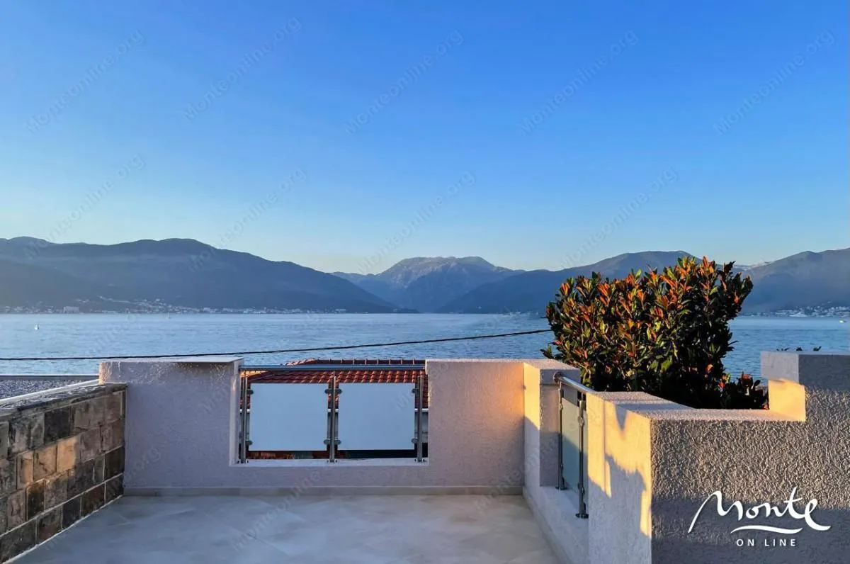 Sale, two bedroom apartment, 120m², Krašići, Tivat