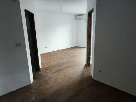 Sale, two bedroom apartment, 61m², Cvetkova Pijaca, Zvezdara Sve Podlokacije - image 2