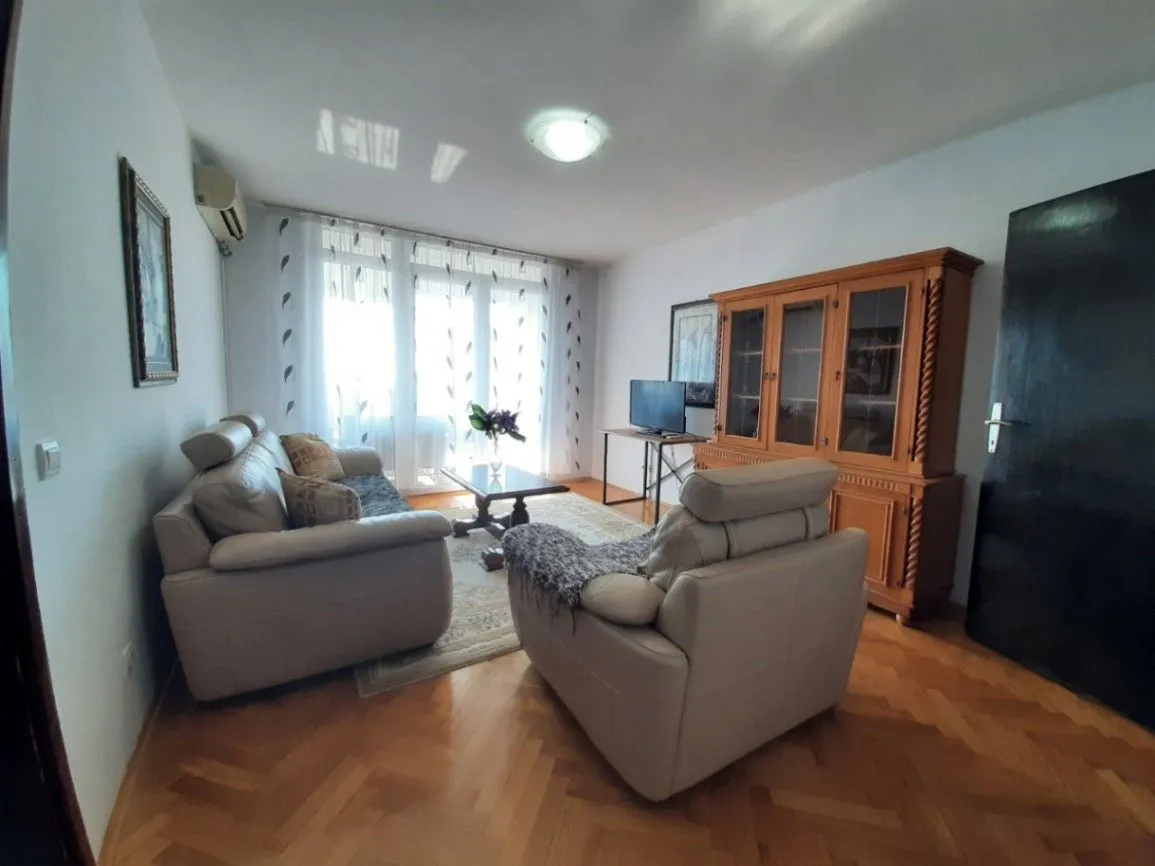 Sale, three bedroom apartment, 85m², Centar, Bar