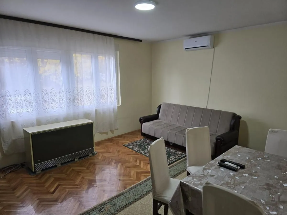 Izdavanje, dvosoban stan, 40m², Durlan, Niš