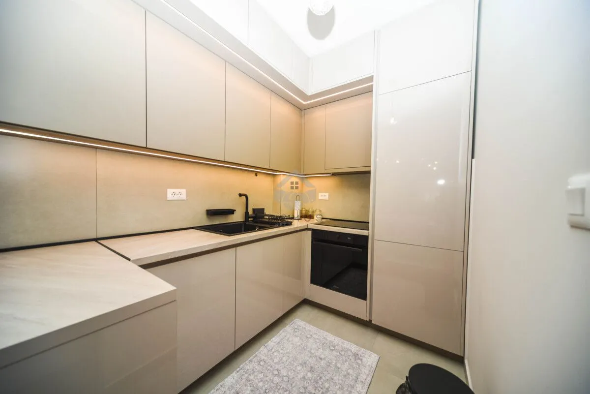 Prodaja, jednosoban stan, 45m², Stari Aerodrom, Podgorica