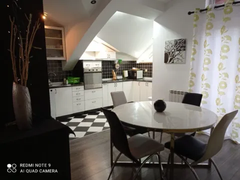 Prodaja, trosoban stan, 133m², Zvezdara, Zvezdara Sve Podlokacije - image 4