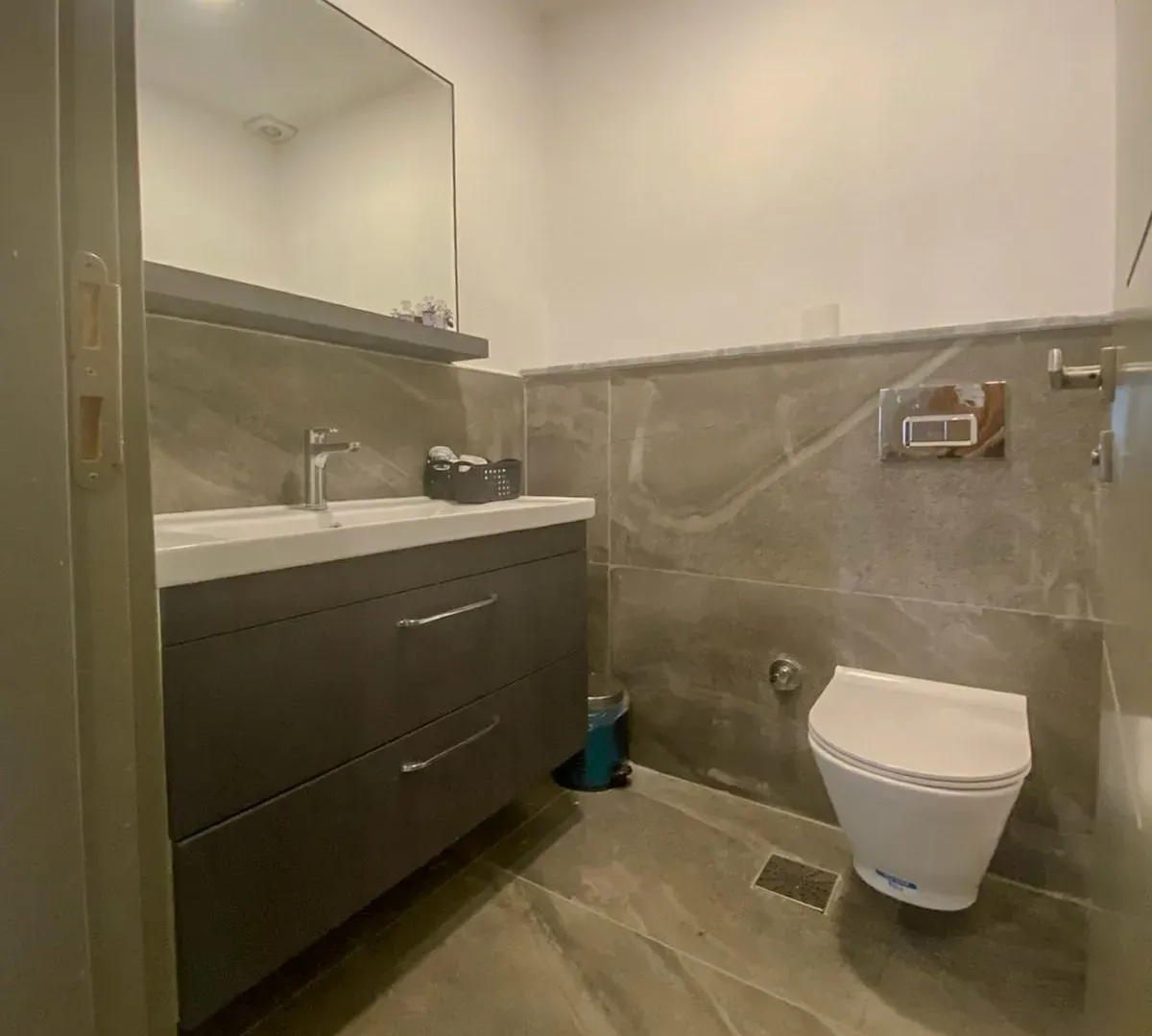 Izdavanje, stan, 120m², Topla, Herceg Novi