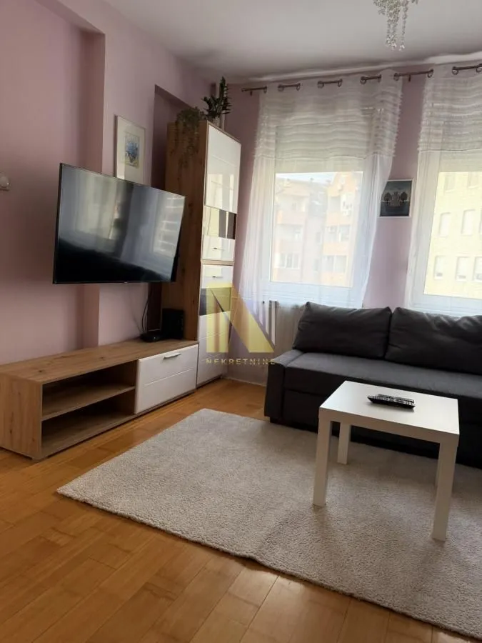 Izdavanje, jednosoban stan, 36m², Rotkvarija, Novi Sad Sve Podlokacije