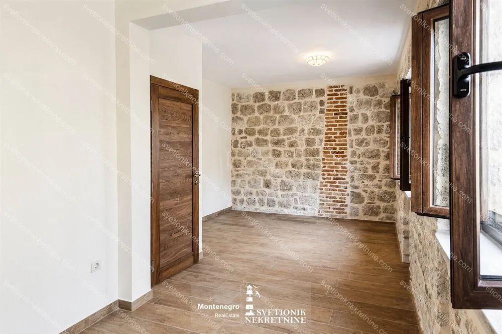 Prodaja, kuća, 130m², Muo, Kotor