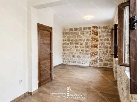 Prodaja, kuća, 130m², Muo, Kotor - image 10
