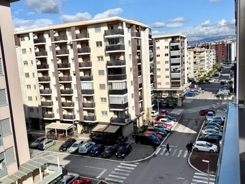 Prodaja, trosoban stan, 72m², City Kvart, Podgorica - image 14