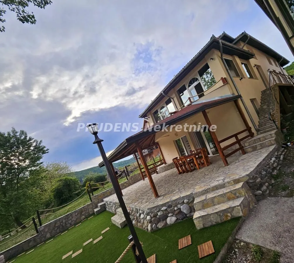 Prodaja, dvosoban stan, 64m², Gornja Trešnjica, Ljubovija