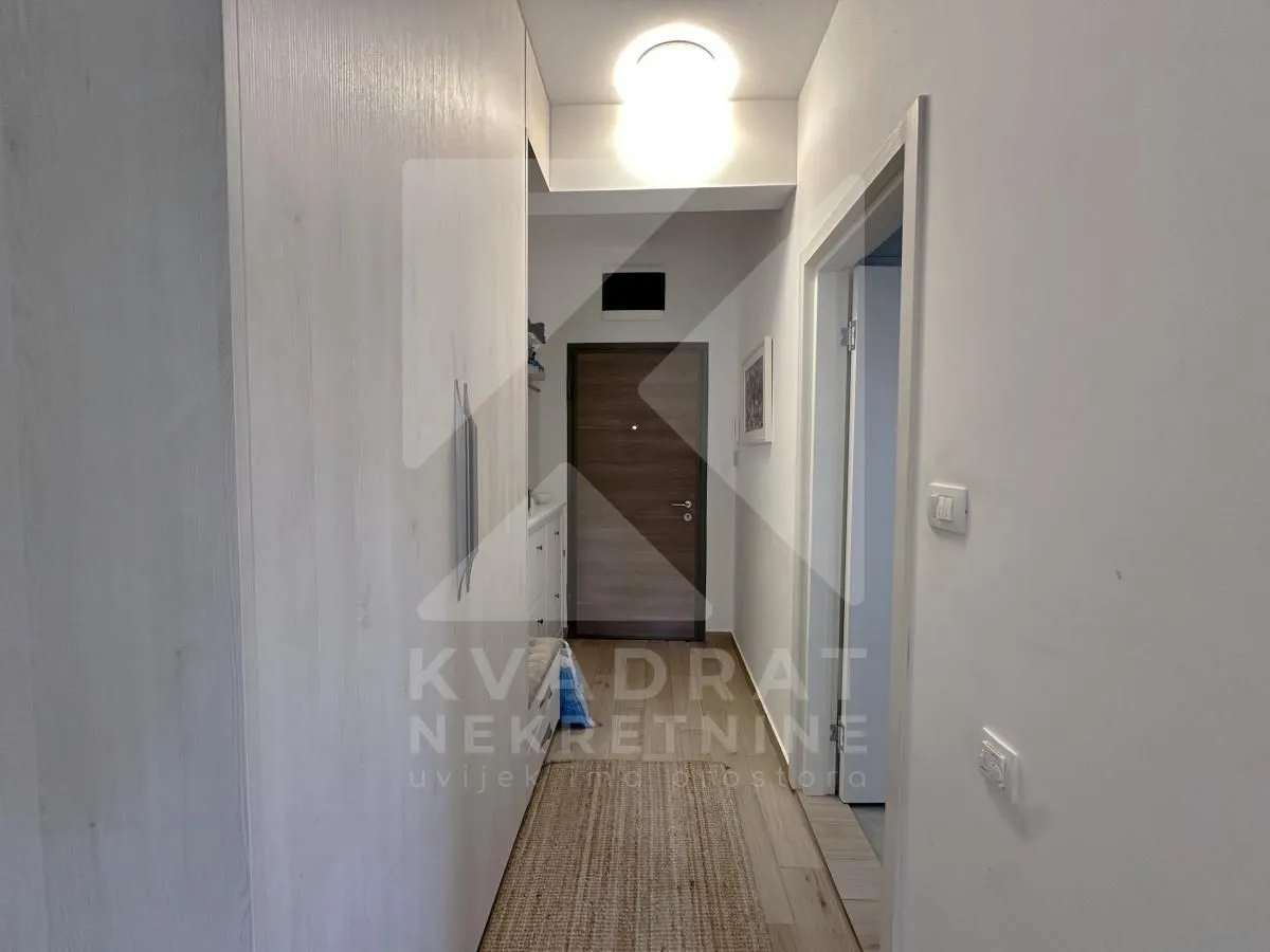 Prodaja, dvosoban stan, 67m², Centar, Podgorica