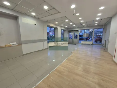 Rent, office space, 326m², Centar, Jagodina - image 46