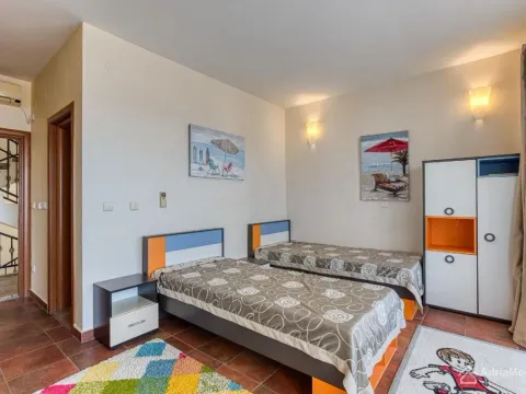 Sale, house, 495m², Bečići, Budva - image 9