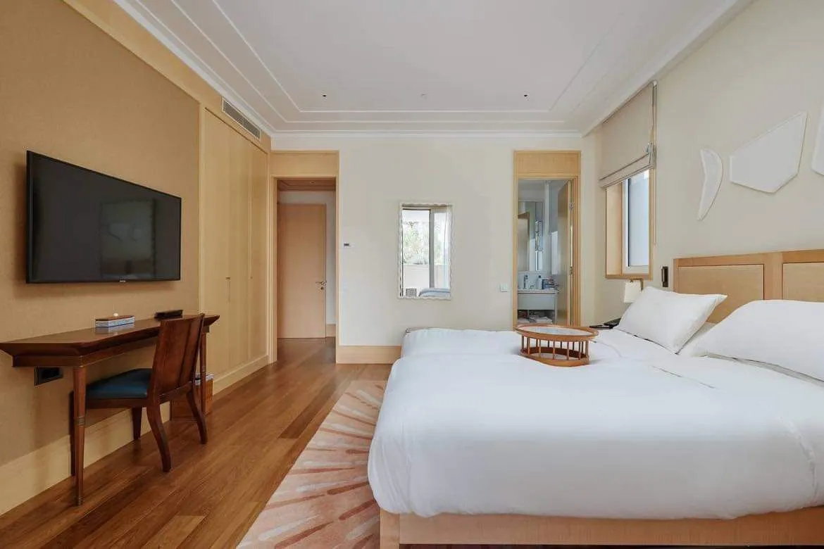 Sale, three bedroom apartment, 200m², Tivat, Crna Gora