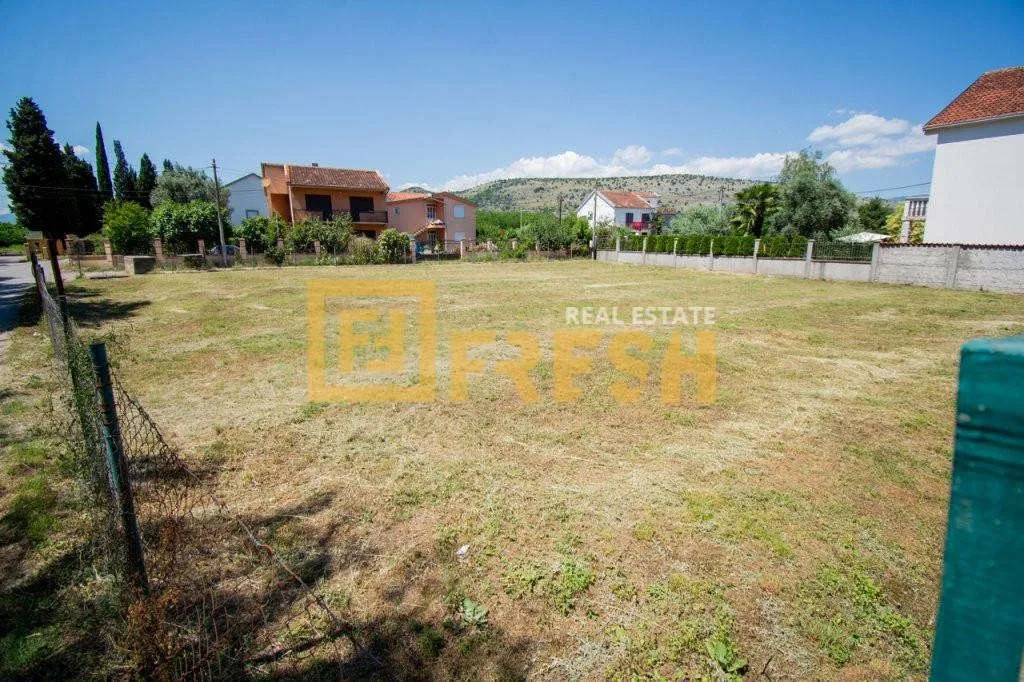 Prodaja, plac, 1074m², Tološi, Podgorica