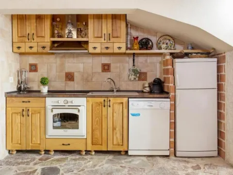 Rent, house, 120m², Gornja Lastva, Tivat - image 8