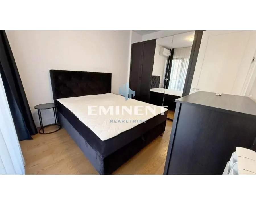 Rent, two bedroom apartment, 60m², Savski Venac, Beograd