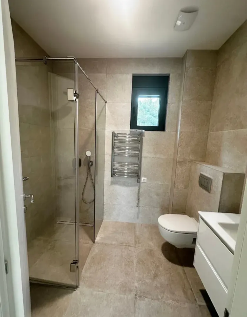 Prodaja, dvosoban stan, 72m², Dobrota, Kotor