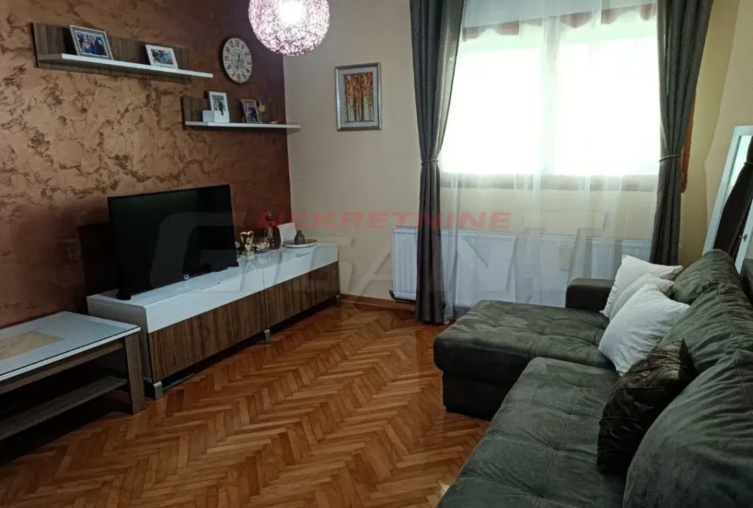 Prodaja, trosoban stan, 75m², Zemun Novi Grad, Zemun Sve Podlokacije